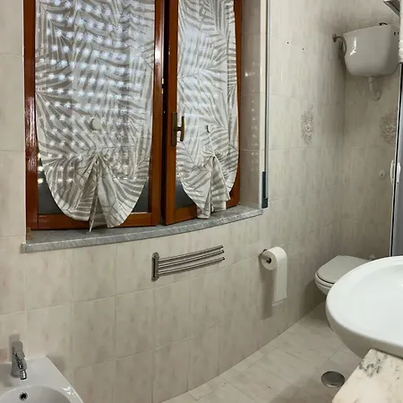 Apartment Casa Procida Near Salerno Giffoni Valle Piana